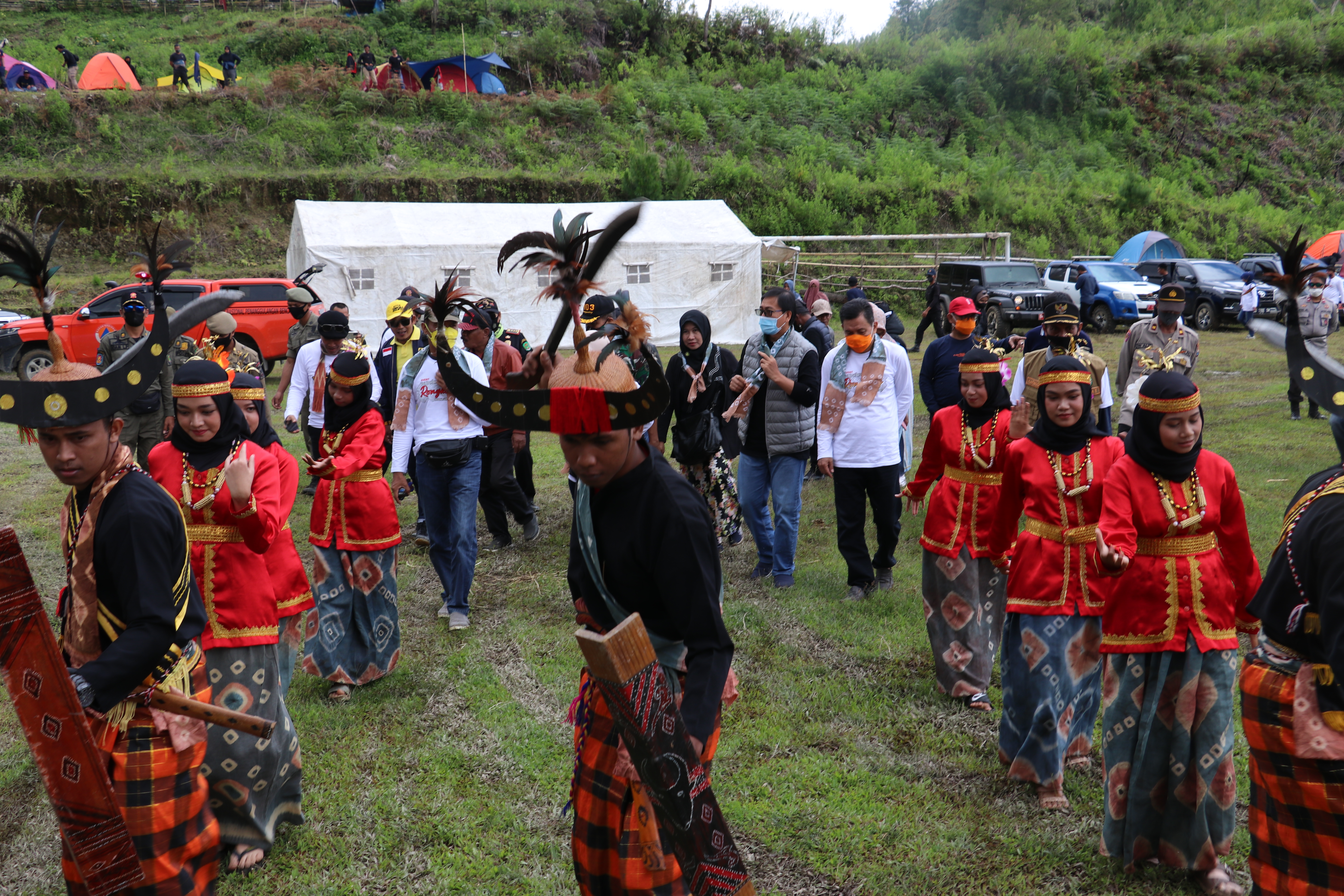 SANGGAR SENI BUDAYA LIPUMARANINDING RONGKONG