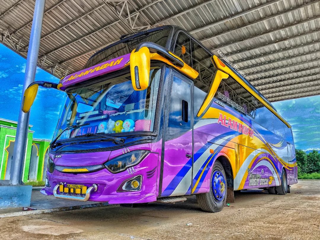 BUS ALAM INDAH